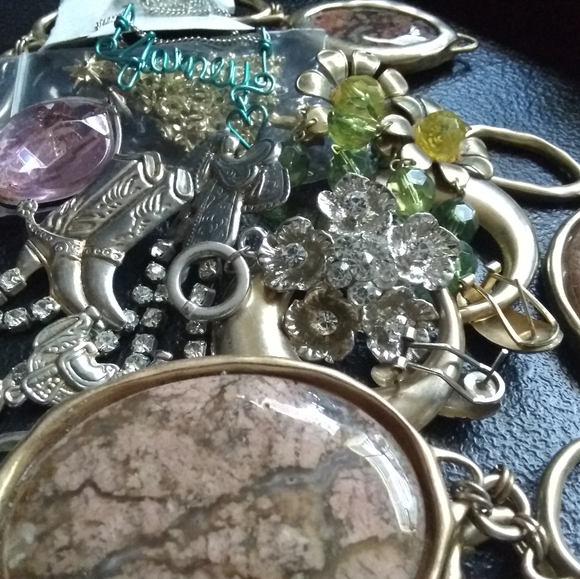 💖💗GLAMOROUS!/ MIX JEWLERY LOT,8💝🤩 - Picture 8 of 8